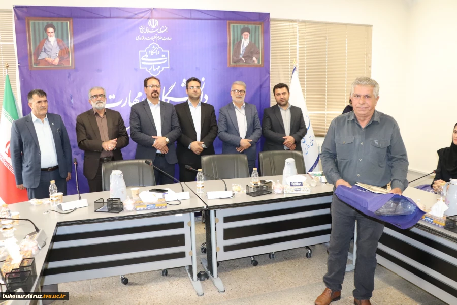 با حضور دکترصادق پور رئیس دانشگاه ملی مهارت فارس برگزار شد؛

آیین تجلیل از سرآمدان دانشگاه ملی مهارت واحد استان فارس 7