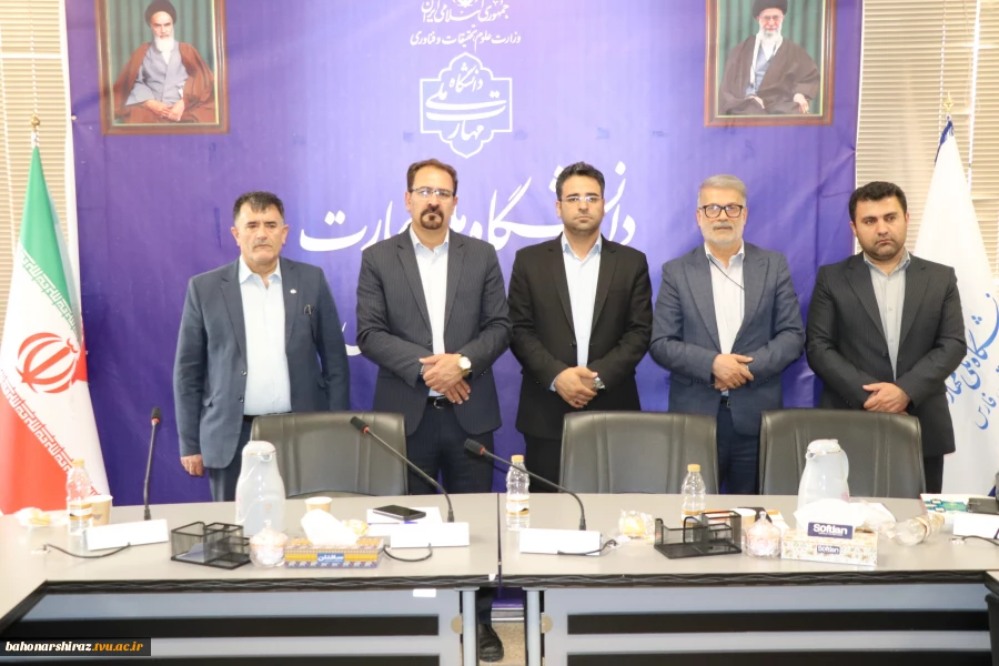 با حضور دکترصادق پور رئیس دانشگاه ملی مهارت فارس برگزار شد؛

آیین تجلیل از سرآمدان دانشگاه ملی مهارت واحد استان فارس 17