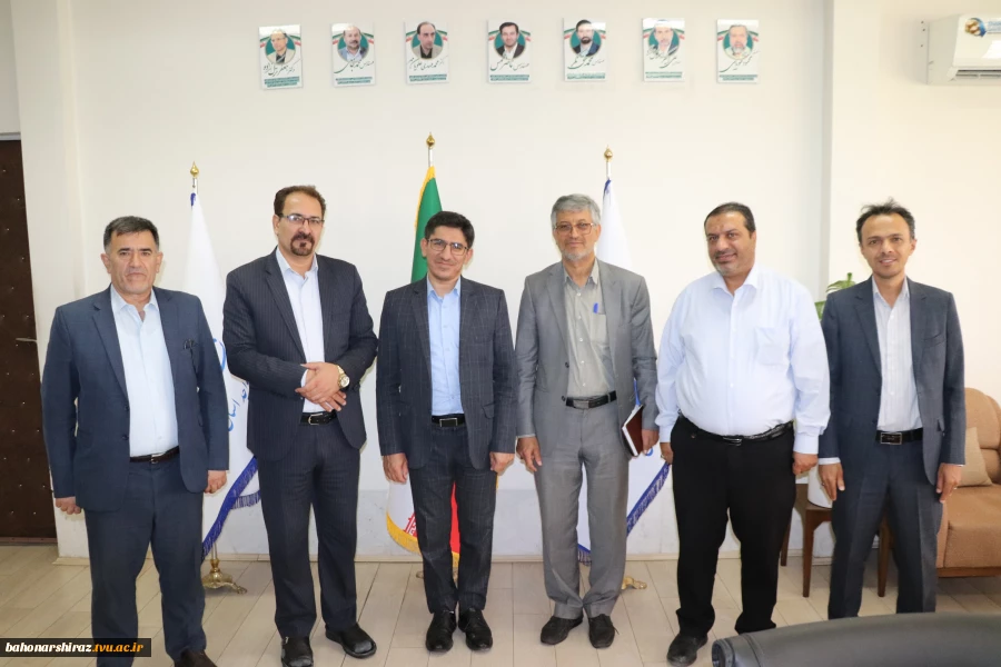 دیدار رئیس سازمان بسیج اساتید استان فارس  با رئیس دانشگاه ملی مهارت استان فارس  با محوریت توسعه همکاری‌های علمی و مهارتی 2