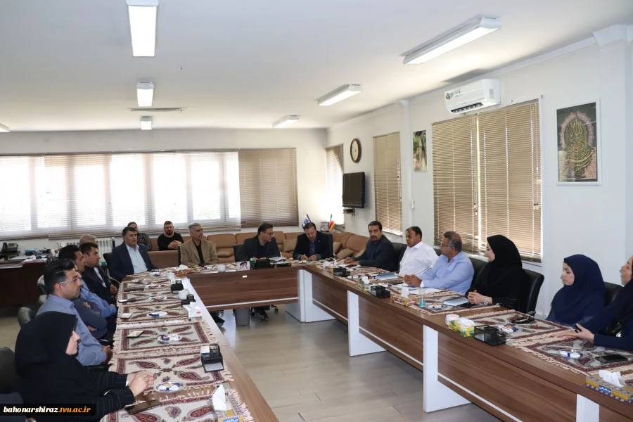 دیدار صمیمی کارکنان غیر هیات علمی  با مدیران ستادی دانشگاه ملی مهارت  2
