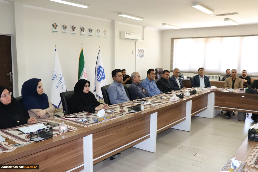 دیدار صمیمی کارکنان غیر هیات علمی  با مدیران ستادی دانشگاه ملی مهارت  3
