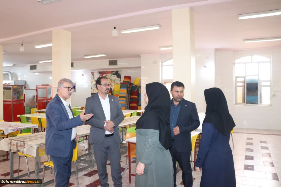 بازدید رئیس دانشگاه ملی مهارت واحد استان فارس و هیأت همراه از آموزشکده دختران کازرون 7