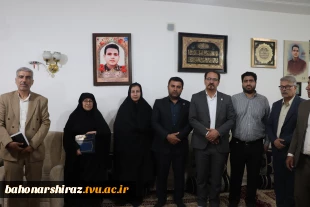 دیدار رئیس دانشگاه ملی مهارت واحد استان فارس با خانواده شهید دانشجو پوریا خوشنام در نورآباد ممسنی
 2