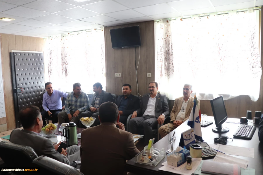 حضور رئیس دانشگاه ملی مهارت واحد استان فارس در جمع کارکنان مرکز پسران نورآباد ممسنی 3
